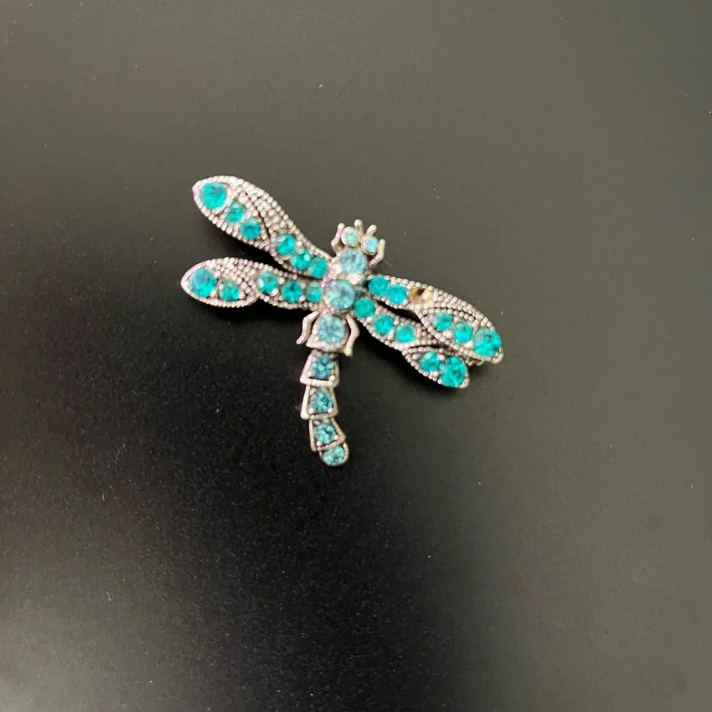 Vintage Unsigned Aquamarine Blue Topaz Gemstone Dragonfly Brooch